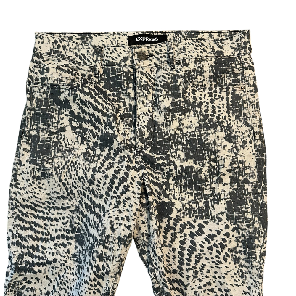 NWOT Express Grey and White Snake Print High Rise Skinny Jeans 12 short - Picture 2 of 9